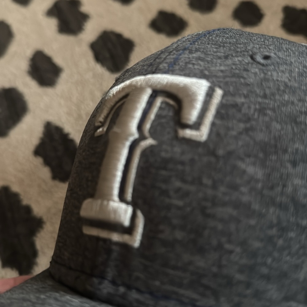 Texas Rangers Hat - Picture 6 of 6